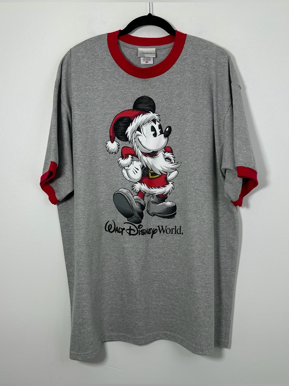 Walt Disney World Mickey Mouse Santa Christmas Ringer T-Shirt Gray Red 2X